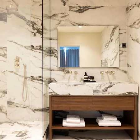 Spacious & Modern - Eiffel Tower Appartement Paris
